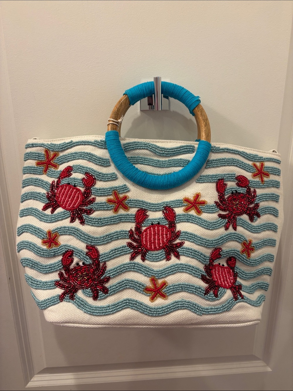 NWT Sol and Mer Beaded Crab Beach Tote Bag in White and Turquoise